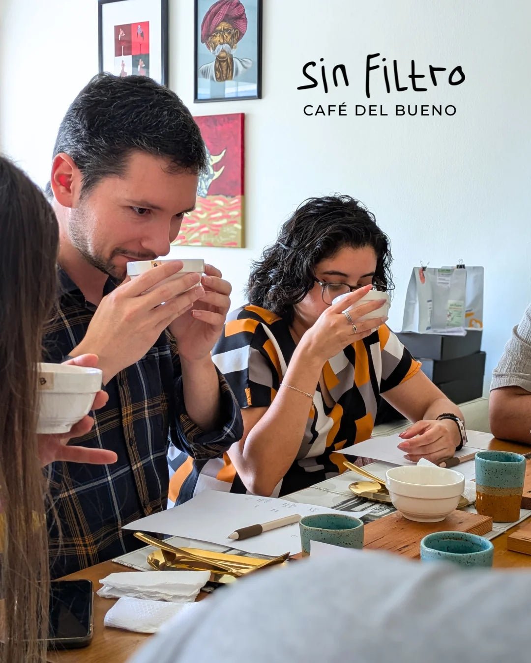 Cata de café en Santiago: taller práctico y cata a ciegas - Café Sin Filtro